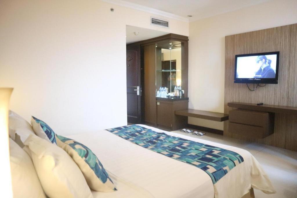 Kedaton Hotel Бандунг Екстериор снимка